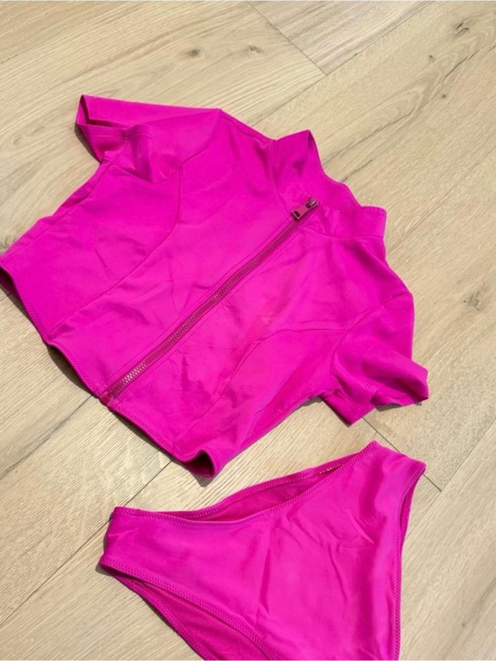Hot Pink Women's bikini rashguard set -good American